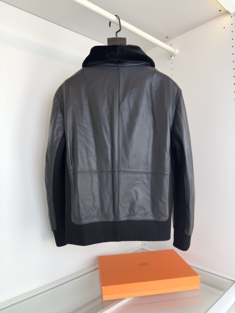 H**me5 outwear